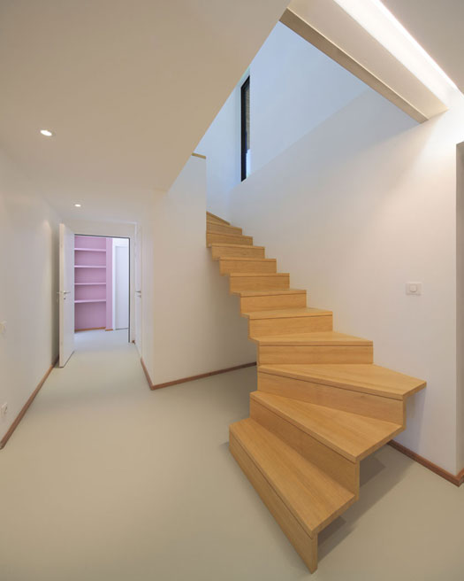 aagb - Maison MRZS - Escalier intérieur