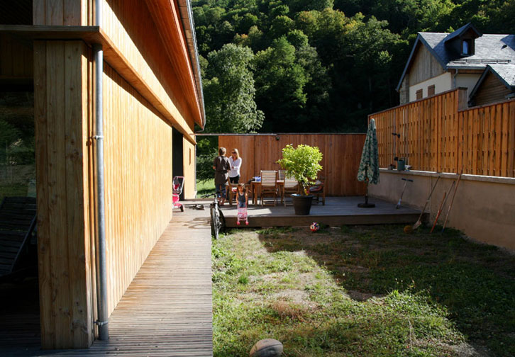 Prax architectes - terrasse latérale - Maison B1