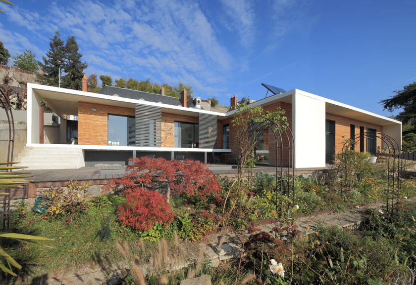 AAGB - Maison sur terrain en escaliers